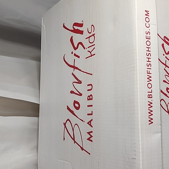 NIB- Blowfish Malibu Kids Black Fur Lined Microsuede Boots - Picture 11 of 11